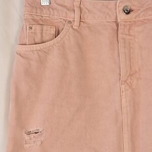 H&M DIVIDED‎ 8 Pink Denim Mini Skirt Distressed Frayed Hem Pockets